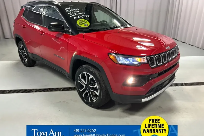 2023 Jeep Compass Limited photo 1