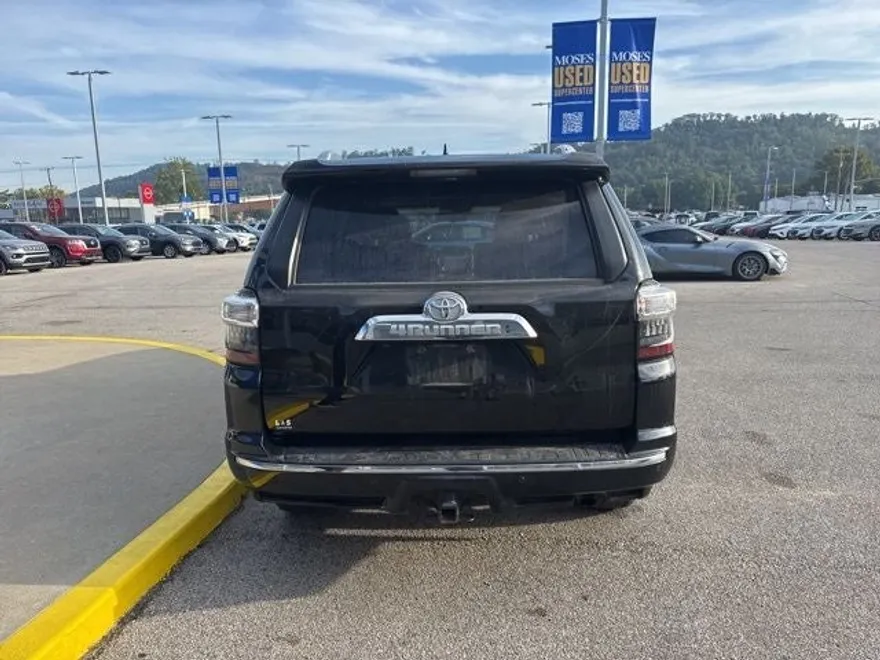 2020 Toyota 4Runner Limited photo 1