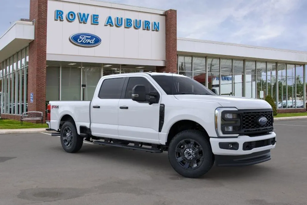 2025 Ford F-350 XL photo 1