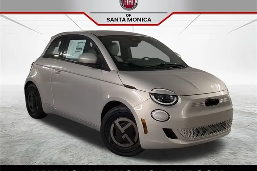 2025 Fiat 500e La Prima photo 1