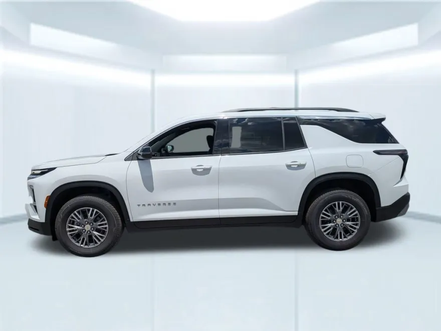 2025 Chevrolet Traverse photo 1