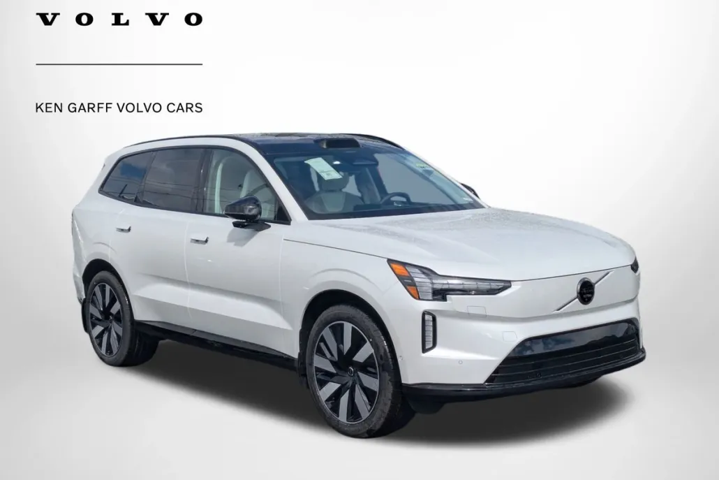 2025 Volvo EX90 Ultra photo 1