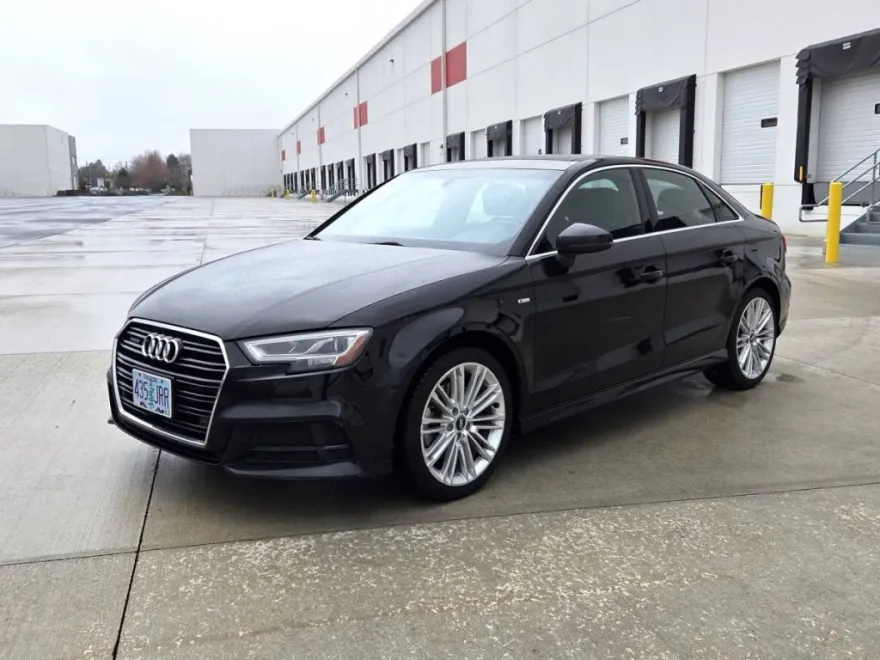 2017 Audi A3 Premium Plus Quattro photo 1