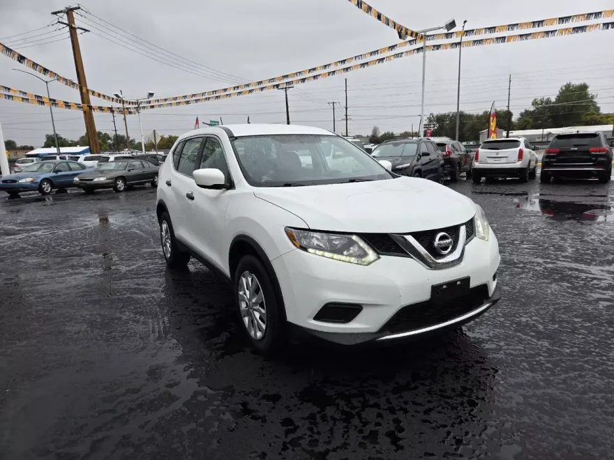 2016 Nissan Rogue S photo 1