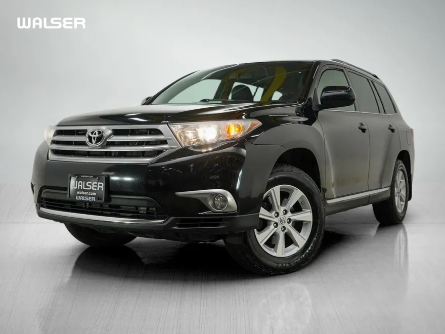 2011 Toyota Highlander Base photo 1
