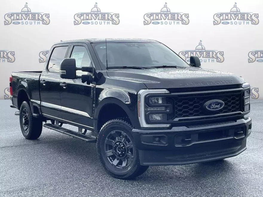 2025 Ford F-250 XL photo 1