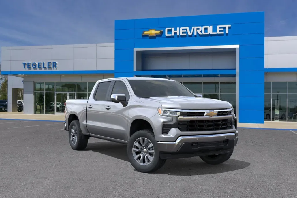 2026 Chevrolet Silverado 1500 LT photo 1