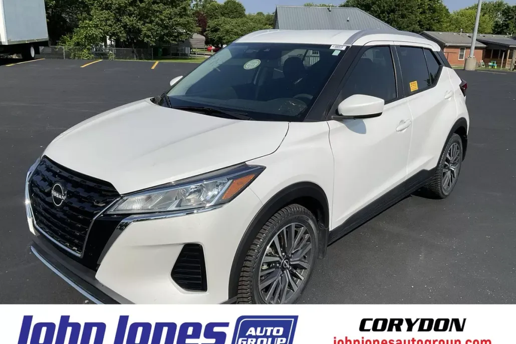 2022 Nissan Kicks SV photo 1