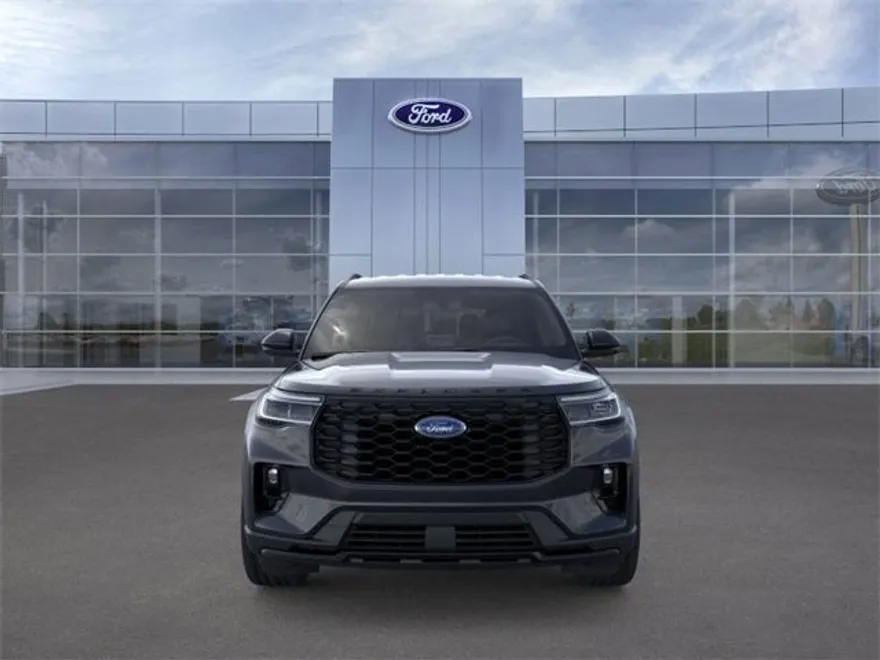 2025 Ford Explorer ST-Line photo 1