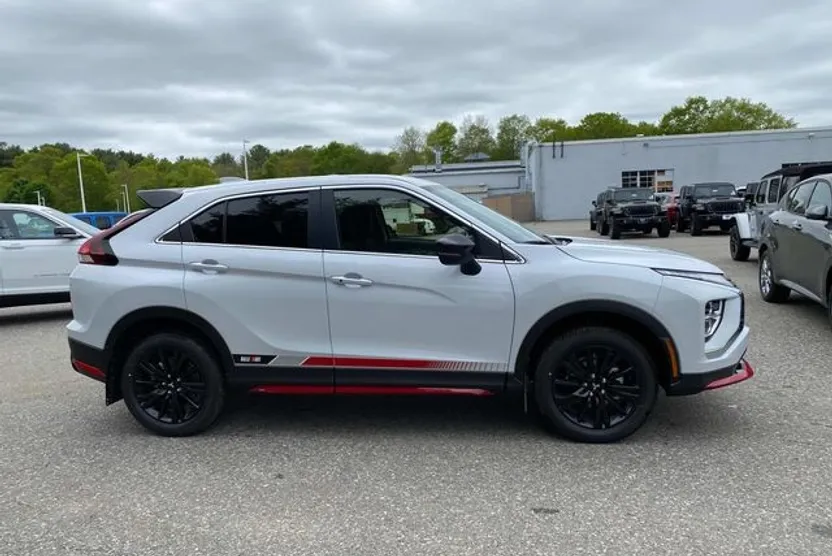 2024 Mitsubishi Eclipse Cross Ralliart photo 1