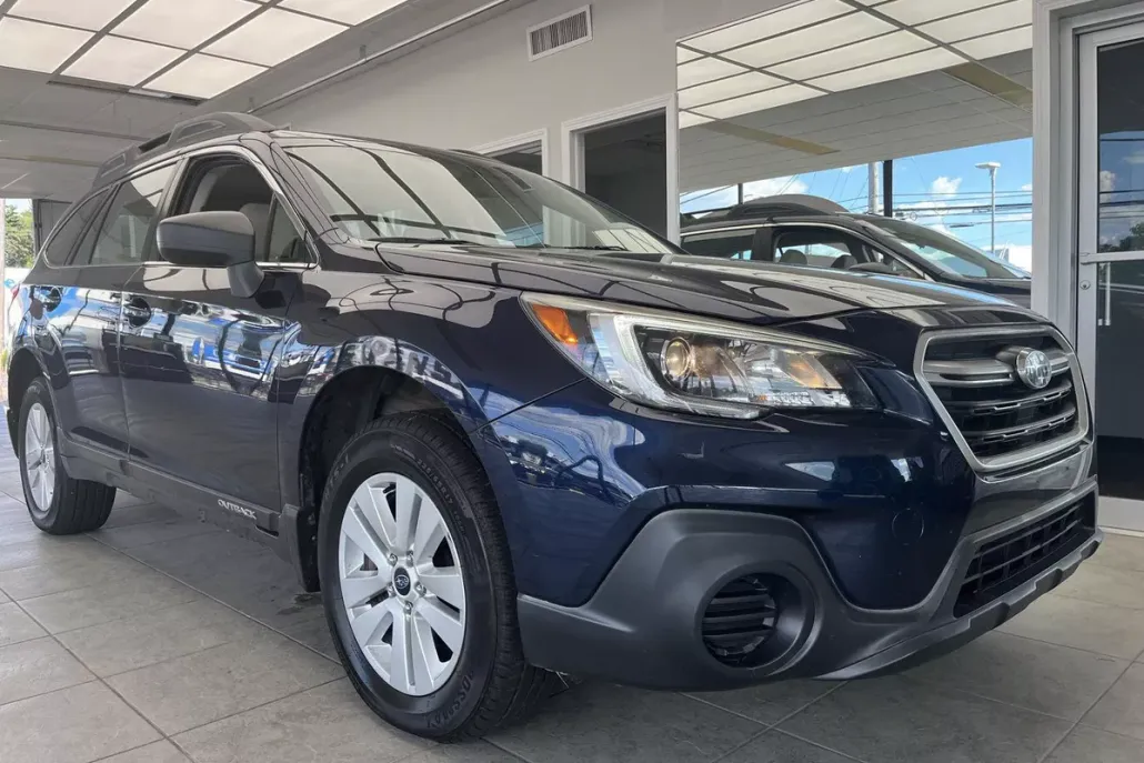 2018 Subaru Outback Base photo 1