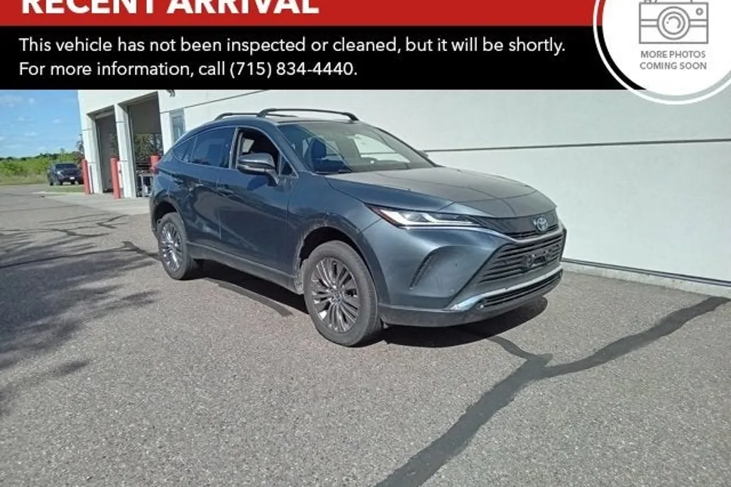 2022 Toyota Venza XLE photo 1