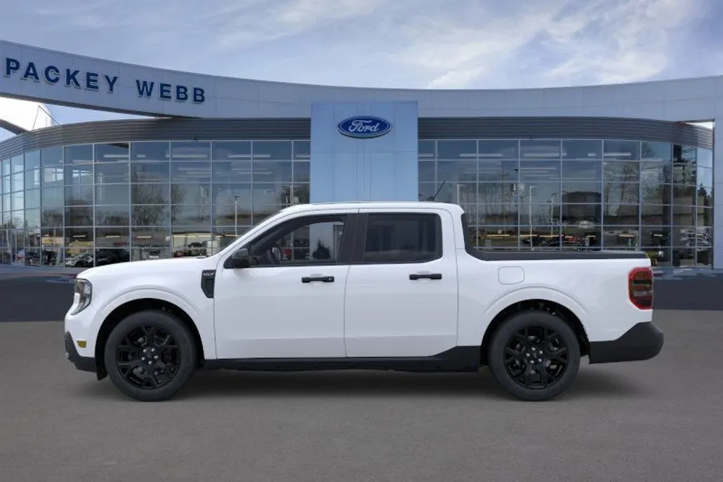 2025 Ford Maverick XLT photo 1