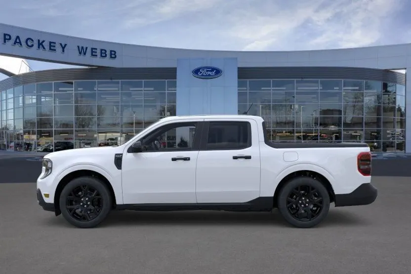 2025 Ford Maverick XLT photo 1