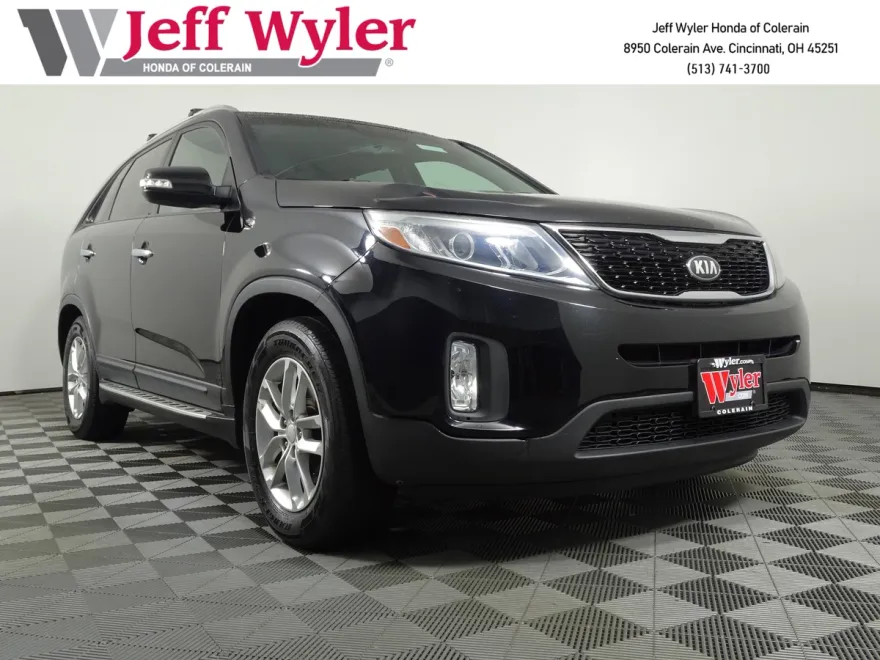 2014 Kia Sorento LX photo 1