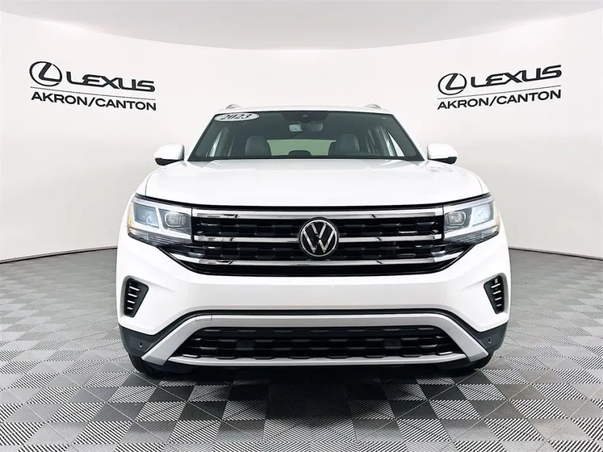 2023 Volkswagen Atlas Cross Sport SEL photo 1