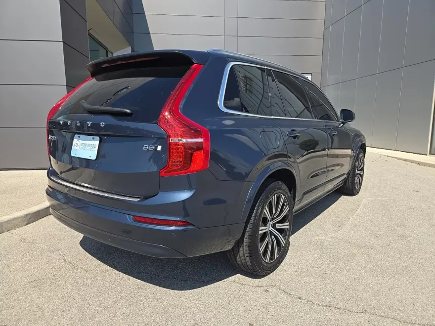 2023 Volvo XC90 B5 Core photo 1