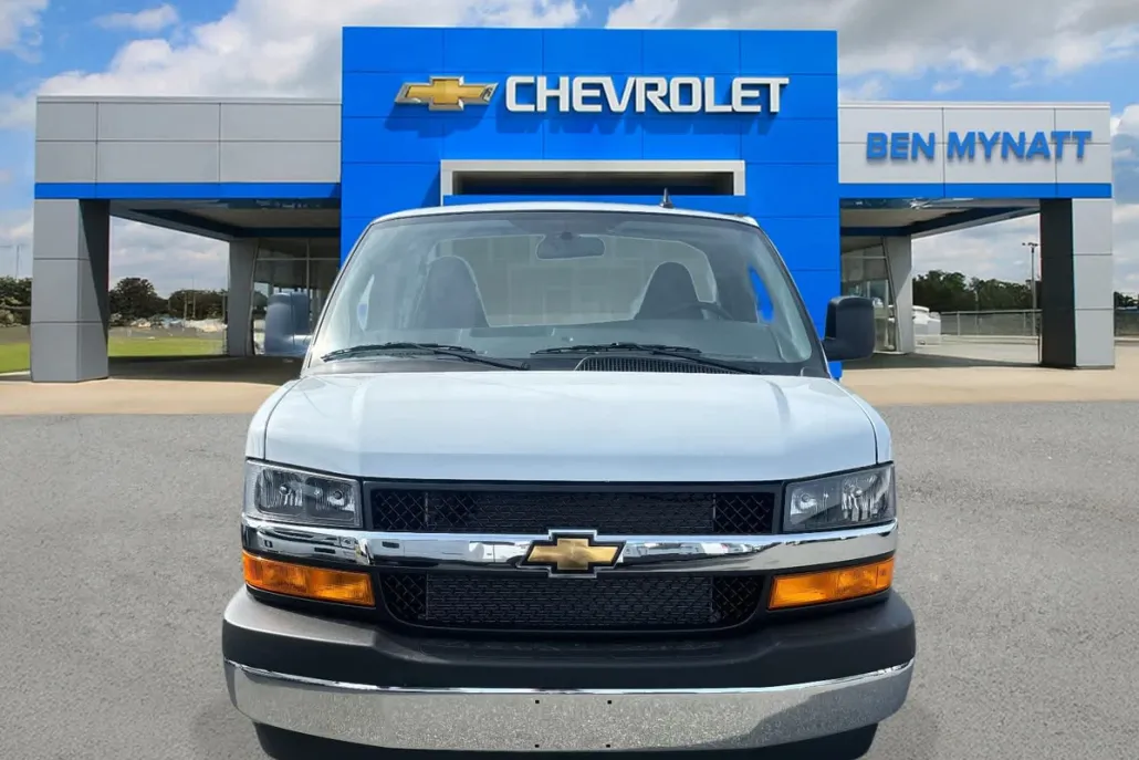 2025 Chevrolet Express Cargo 2500 photo 1