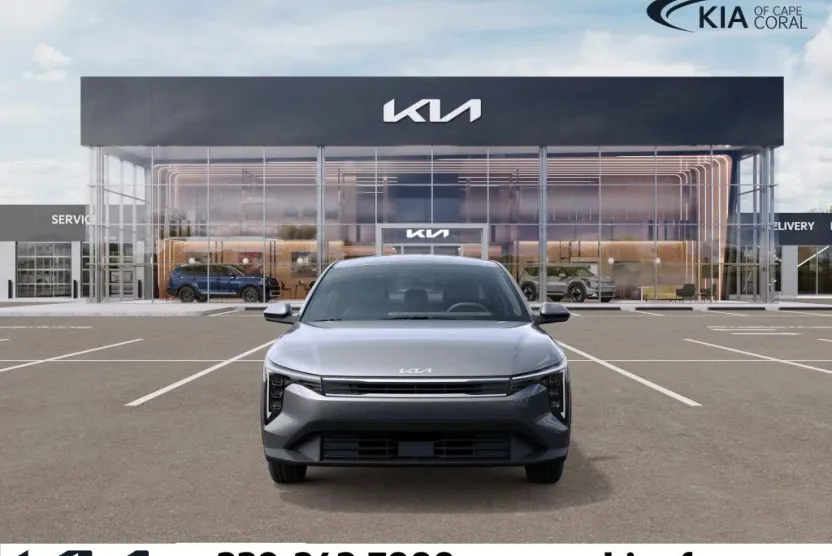 2025 Kia K4 LXS photo 1