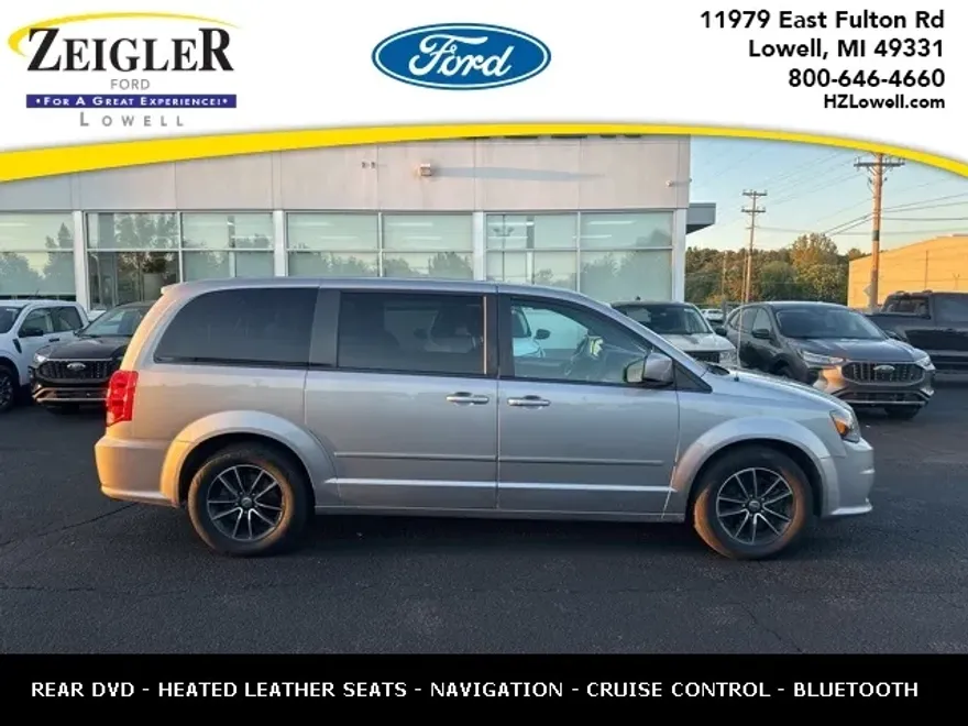 2017 Dodge Grand Caravan GT photo 1
