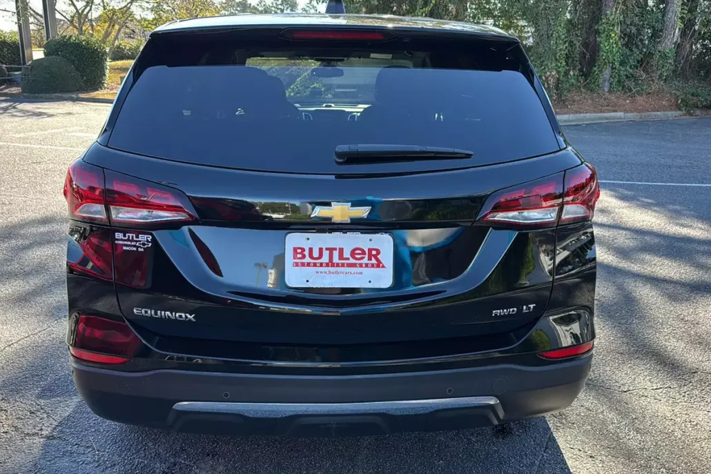 2024 Chevrolet Equinox LT photo 1