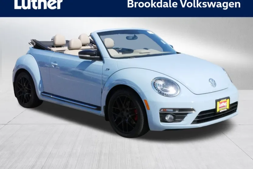 2014 Volkswagen Beetle Convertible R-Line photo 1