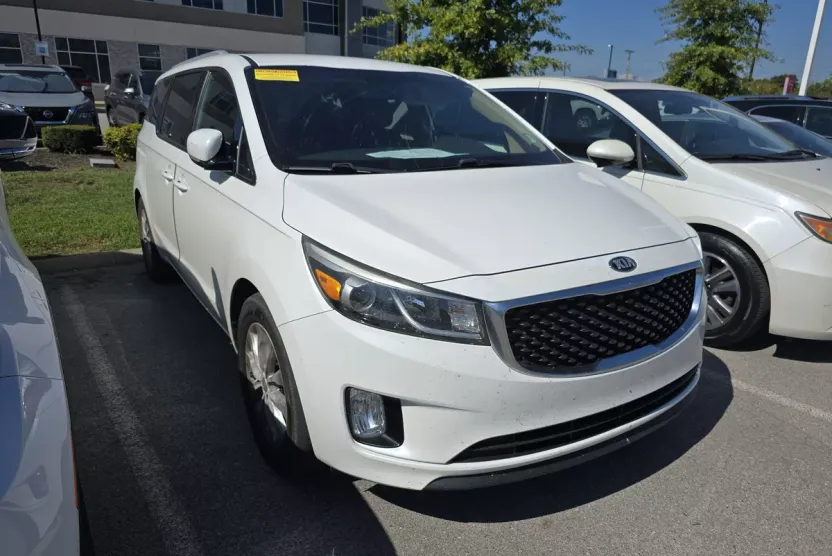 2015 Kia Sedona EX photo 1