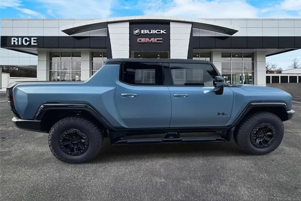 2024 Gmc Hummer EV photo 1