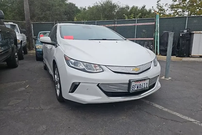 2019 Chevrolet Volt Premier photo 1