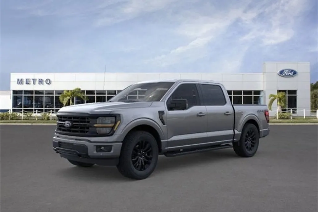 2025 Ford F-150 XLT photo 1