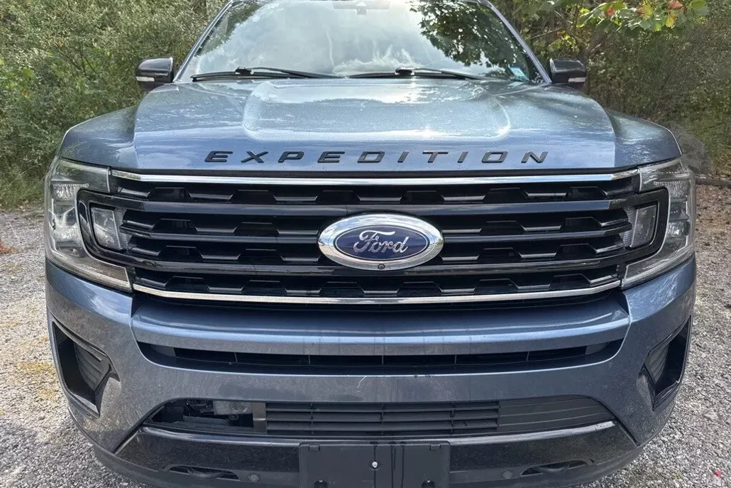 2020 Ford Expedition Limited photo 1