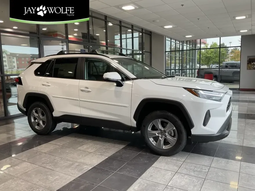 2025 Toyota RAV4 XLE photo 1