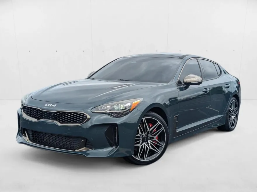 2022 Kia Stinger GT2 photo 1