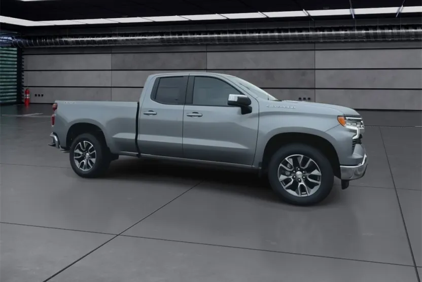 2026 Chevrolet Silverado 1500 LT photo 1