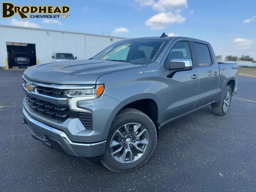 2026 Chevrolet Silverado 1500 LT photo 1