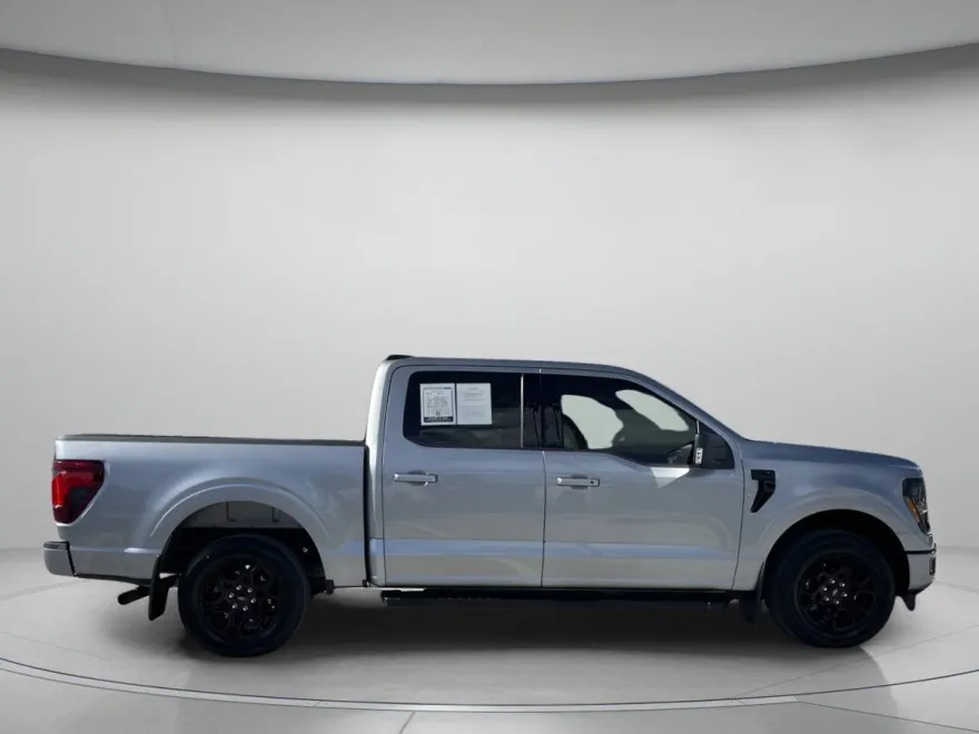2024 Ford F-150 XLT photo 1