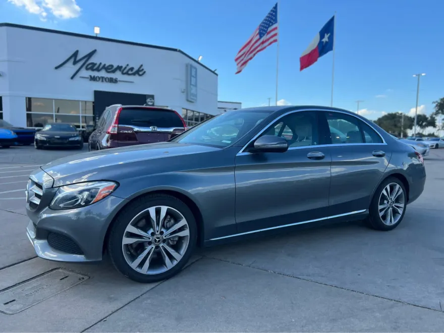 2018 Mercedes Benz C 300 photo 1