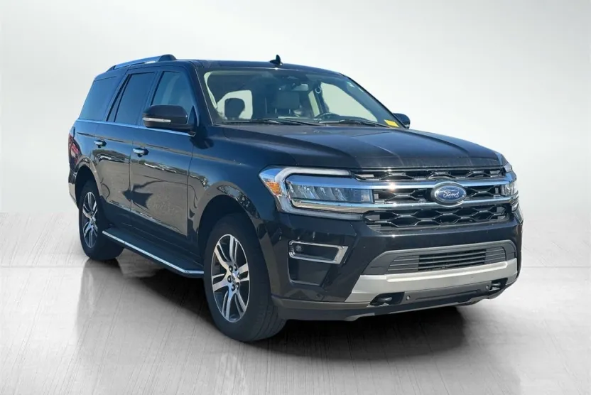 2022 Ford Expedition Limited photo 1