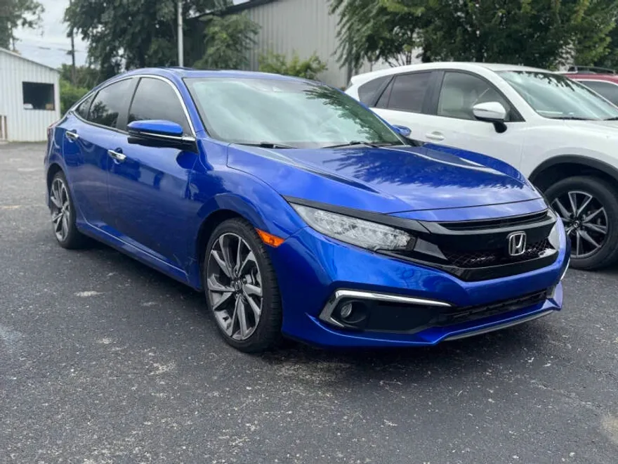 2020 Honda Civic Touring photo 1