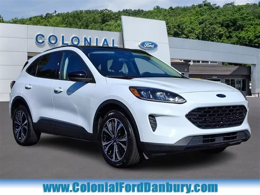 2022 Ford Escape SE photo 1