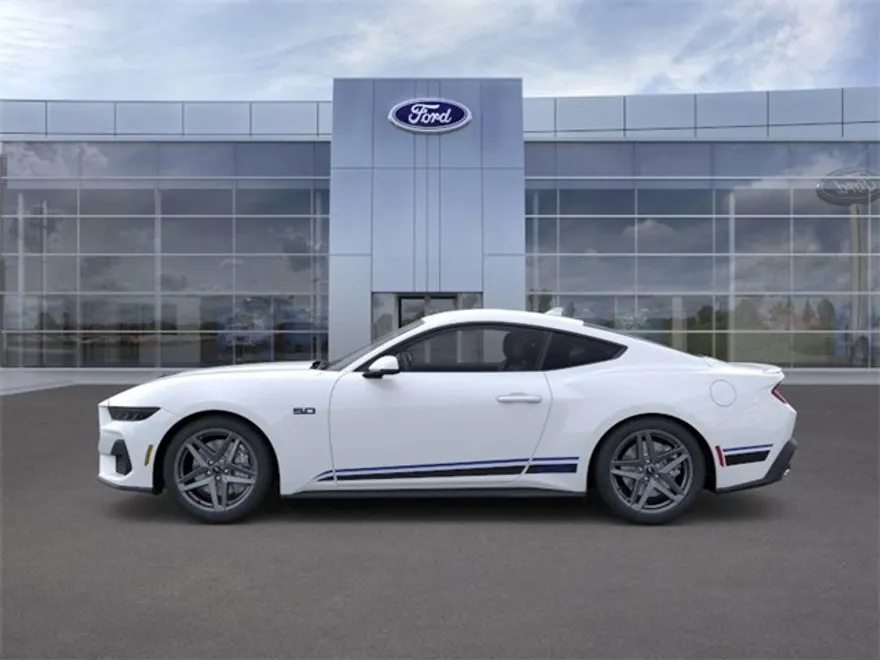 2025 Ford Mustang GT Premium photo 1