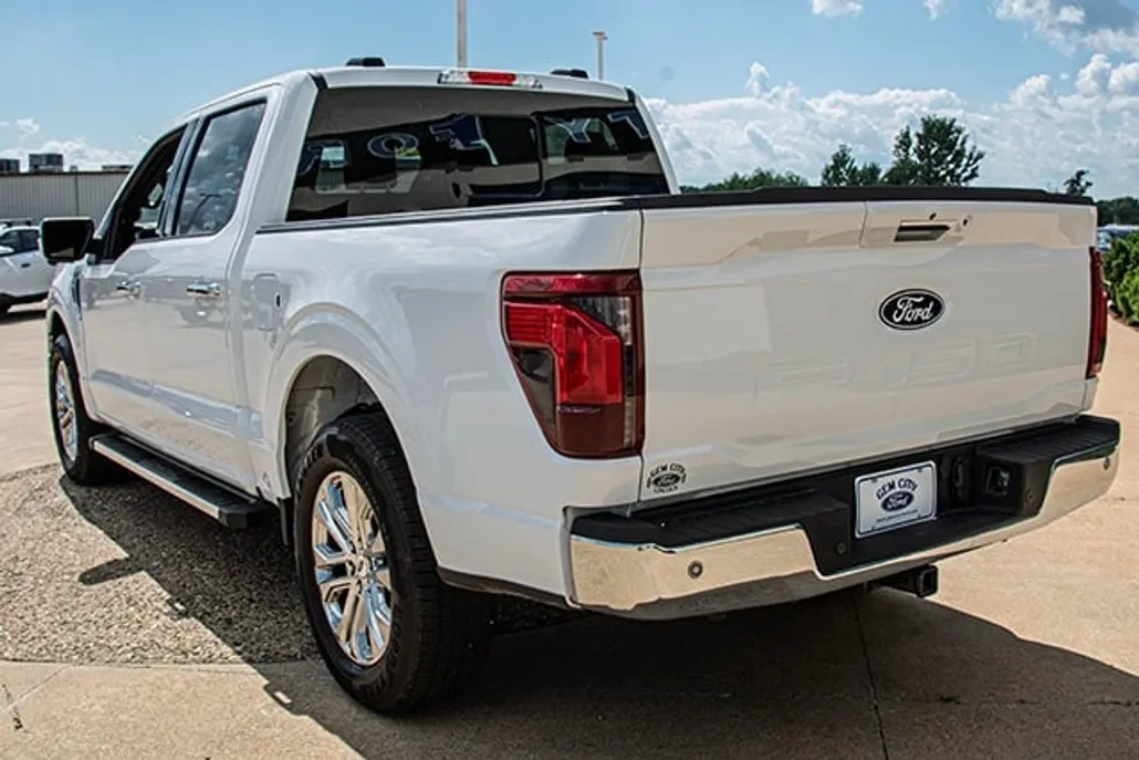 2024 Ford F-150 XLT photo 1