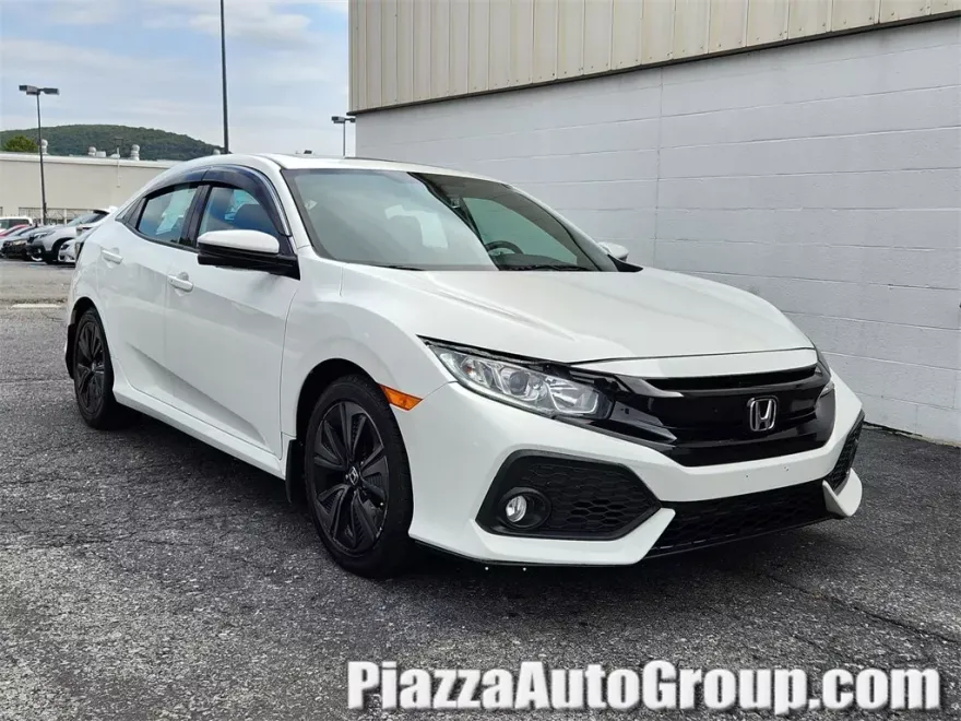 2017 Honda Civic EX-L Hatchback photo 1