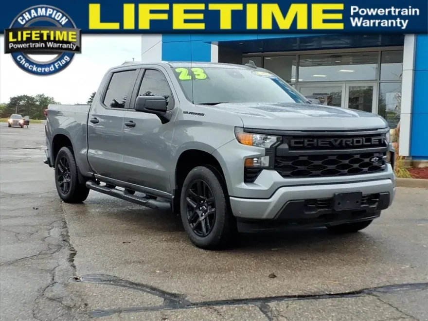 2023 Chevrolet Silverado 1500 Custom photo 1