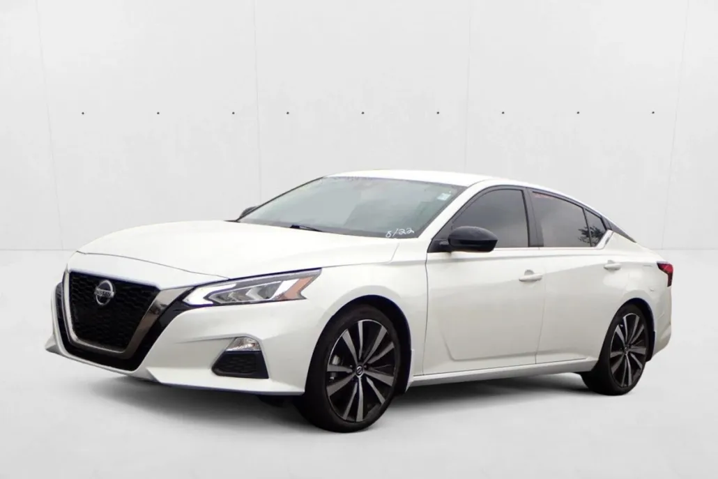 2022 Nissan Altima 2.5 SR photo 1