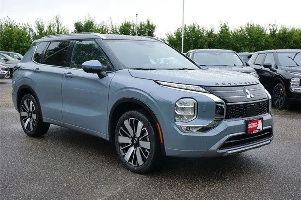 2025 Mitsubishi Outlander SEL Premium photo 1