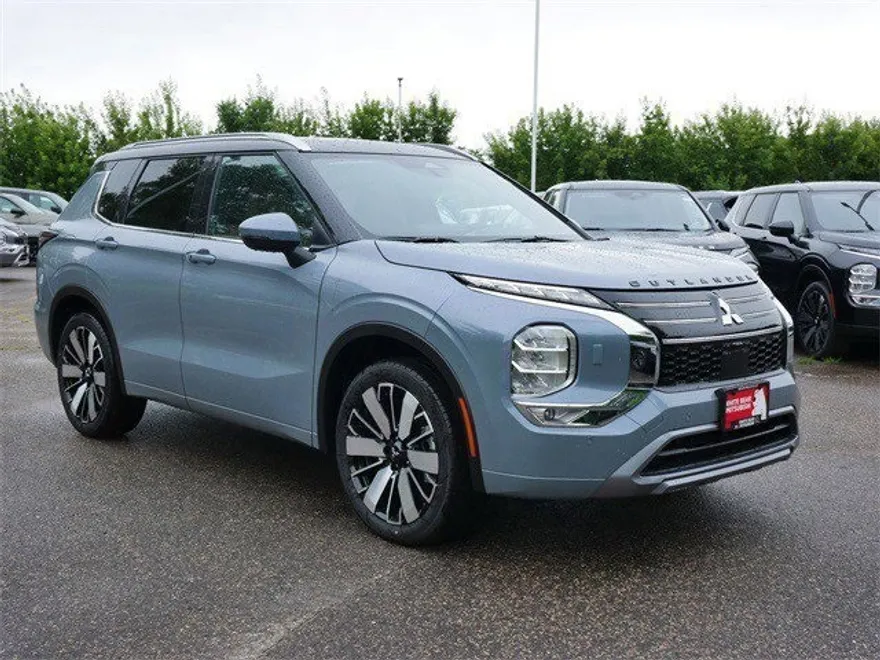2025 Mitsubishi Outlander SEL Premium photo 1