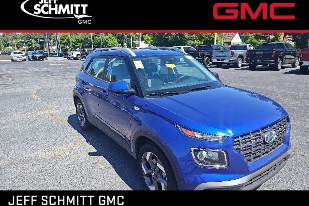 2024 Hyundai Venue SEL photo 1