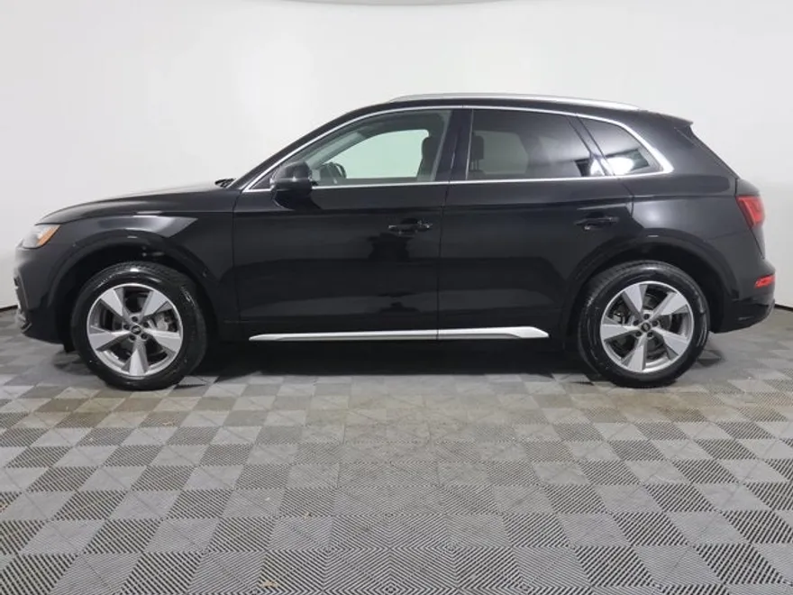 2023 Audi Q5 Premium 40 TFSI photo 1
