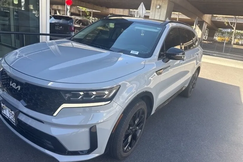 2022 Kia Sorento SX photo 1